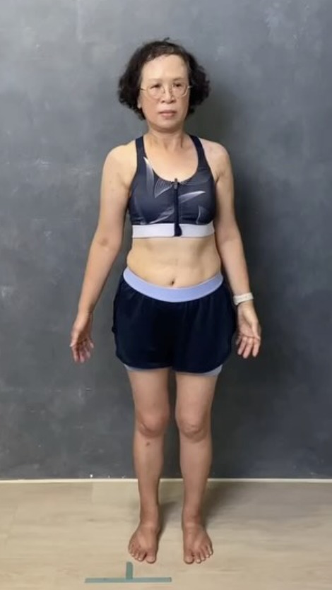 左手抬不高的 Mei，站姿與手臂活動的變化 訓練前體態