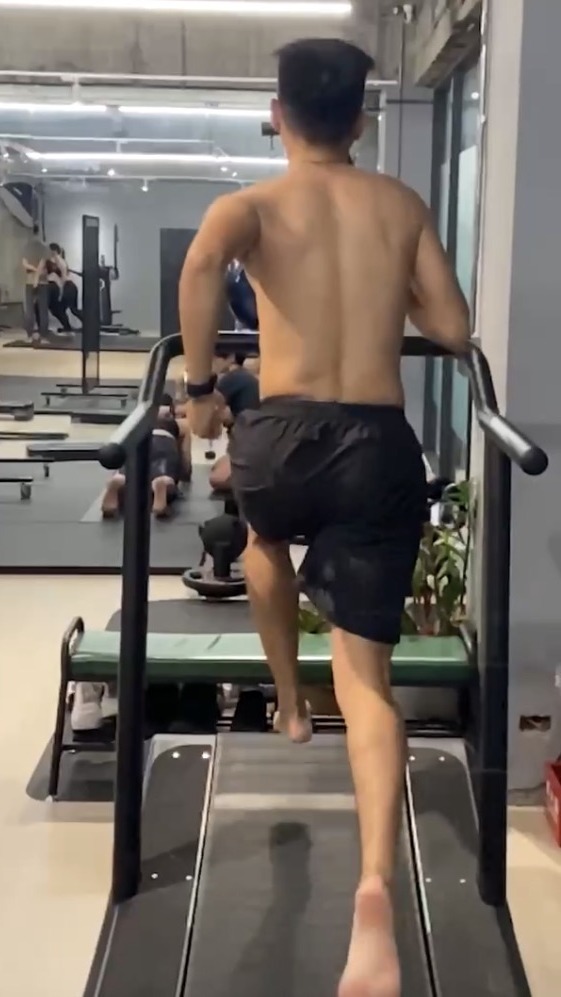開始衝浪的工程師，跑步動作的變化 訓練後體態