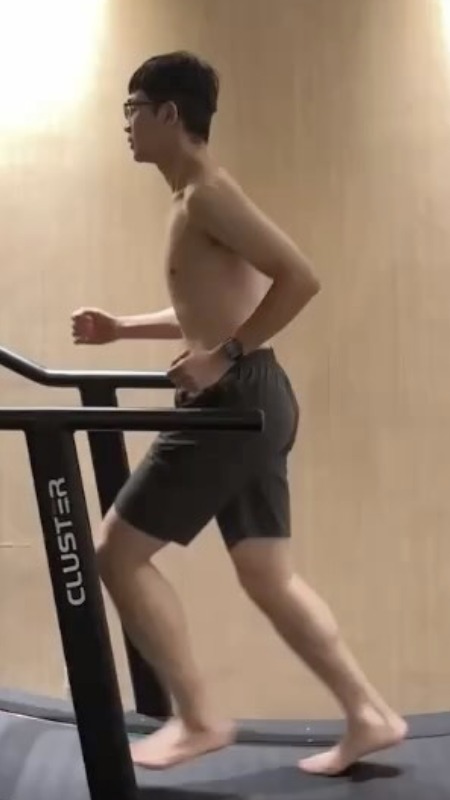 熱愛羽球與馬拉松的工程師，跑步動作的變化 訓練前體態